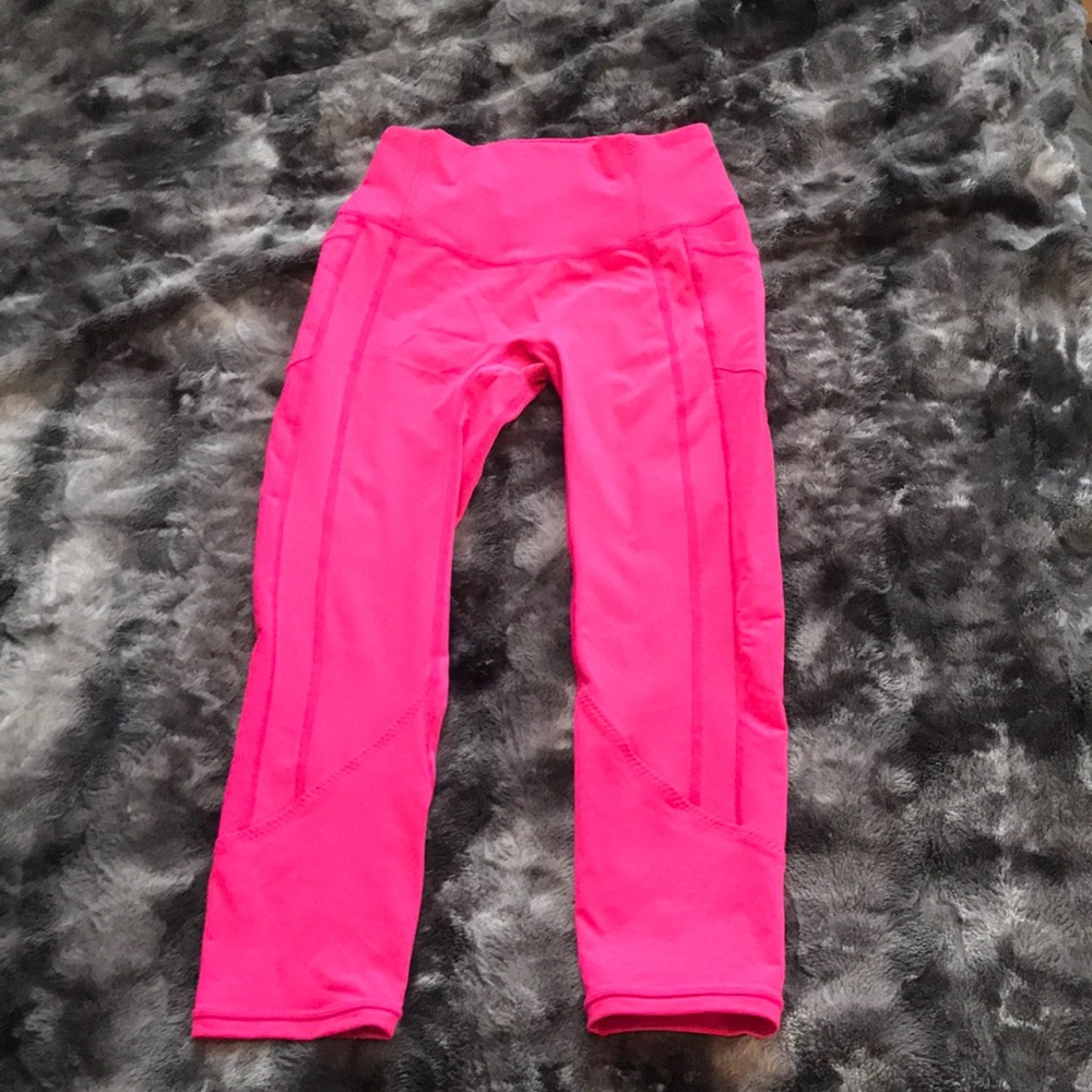 Lululemon size 6 hot pink crops